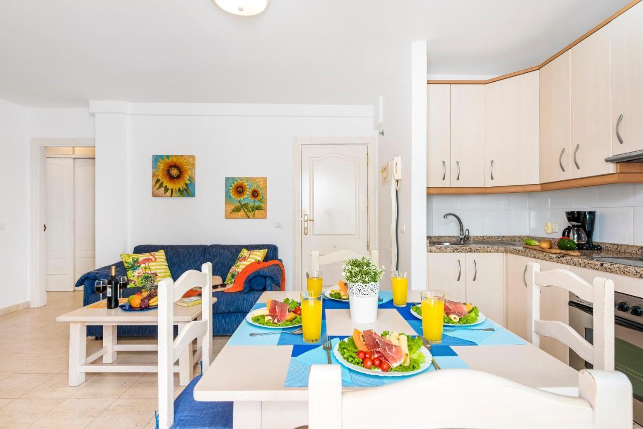17 Los Cristianos Central By The Beach ,Wifi Arona  Exterior photo